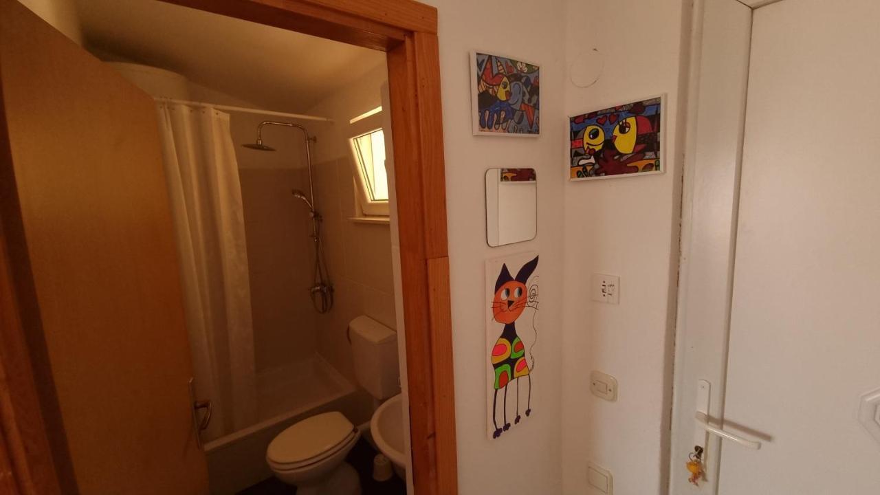 Arts Room Jasmina With Sea View Bikers And Pets Are Welcome Starigrad Paklenica Extérieur photo
